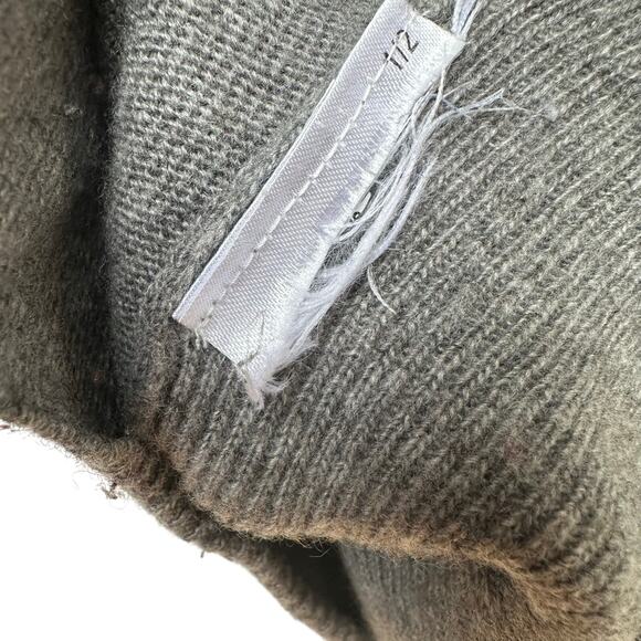 Banana Republic Gray Cashmere Blend Sweater w/ Shoulder Zippers M - Picture 2 of 5